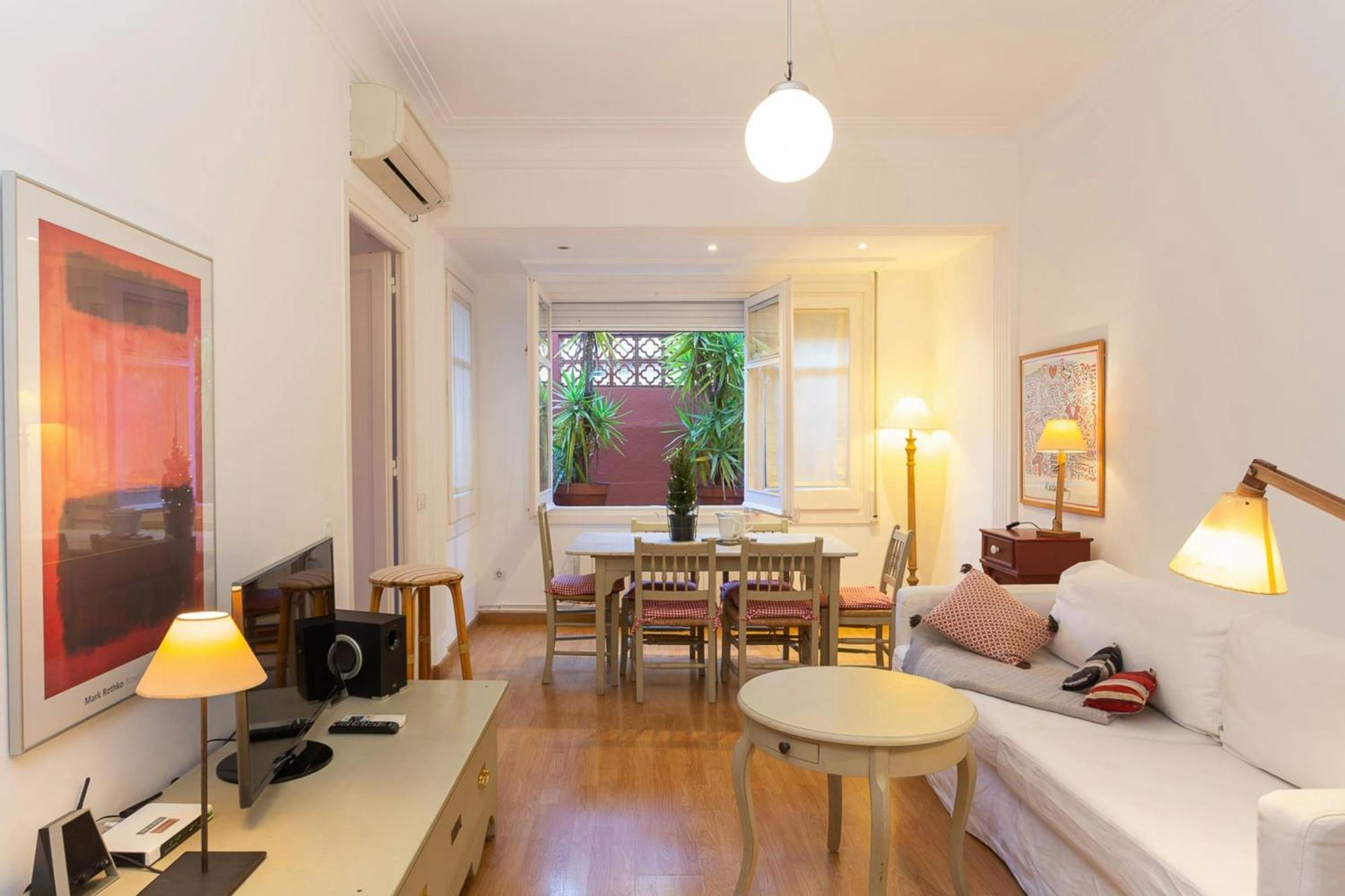 Fantastic Apartment Near Placa Francesc Macia In L'Eixample Esquerra Барселона Екстериор снимка